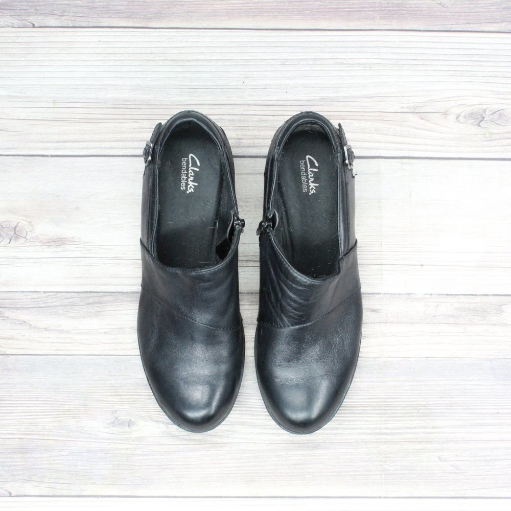 CLARKS Bendables Black Leather Side Zipper Ankle Heeled Shoes Size 8.5 M - Picture 6 of 9